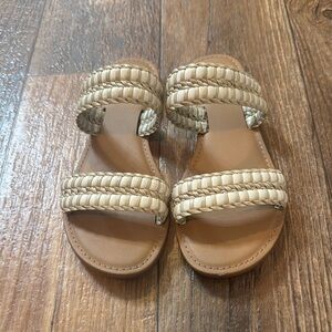 Size 8.5 women's sandals